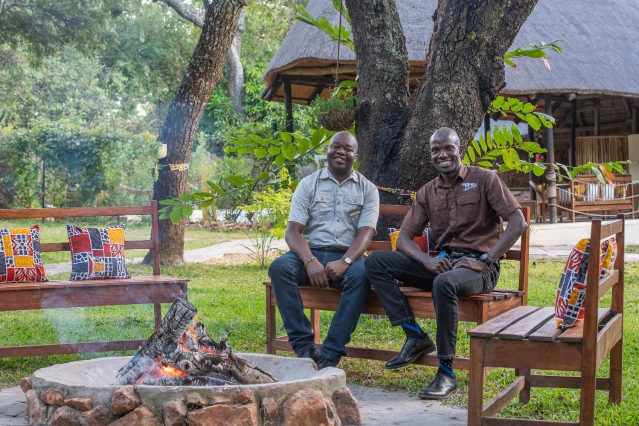 Villa Pioneer Camp à Lusaka Extérieur photo